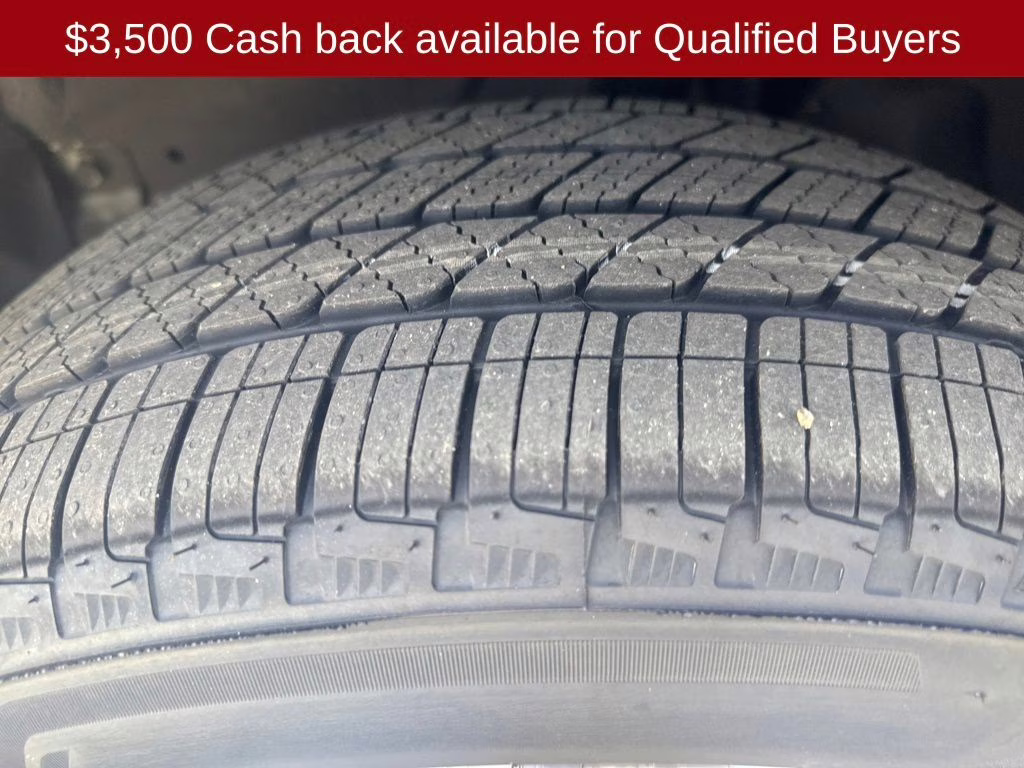 2026 Boulder Gray Pearl Nissan Pathfinder Platinum FWD SUV