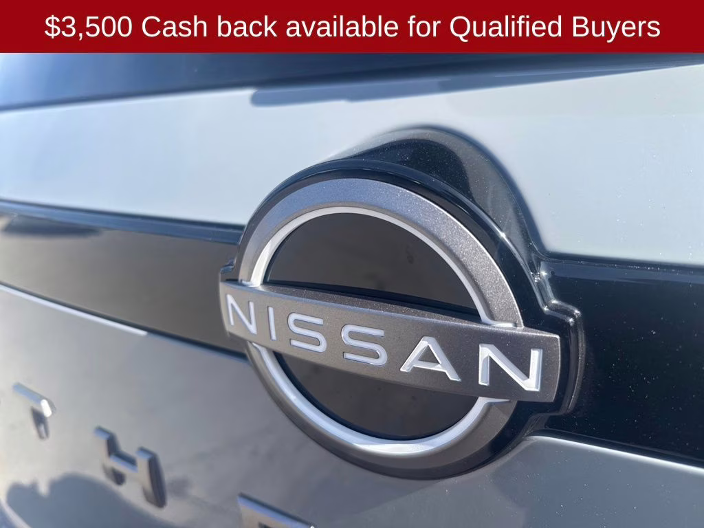 2026 Boulder Gray Pearl Nissan Pathfinder Platinum FWD SUV