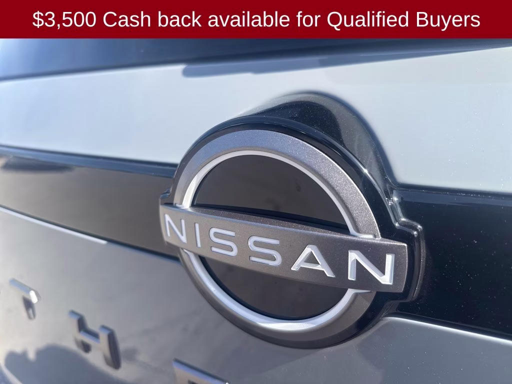 2026 Boulder Gray Pearl Nissan Pathfinder Platinum FWD SUV