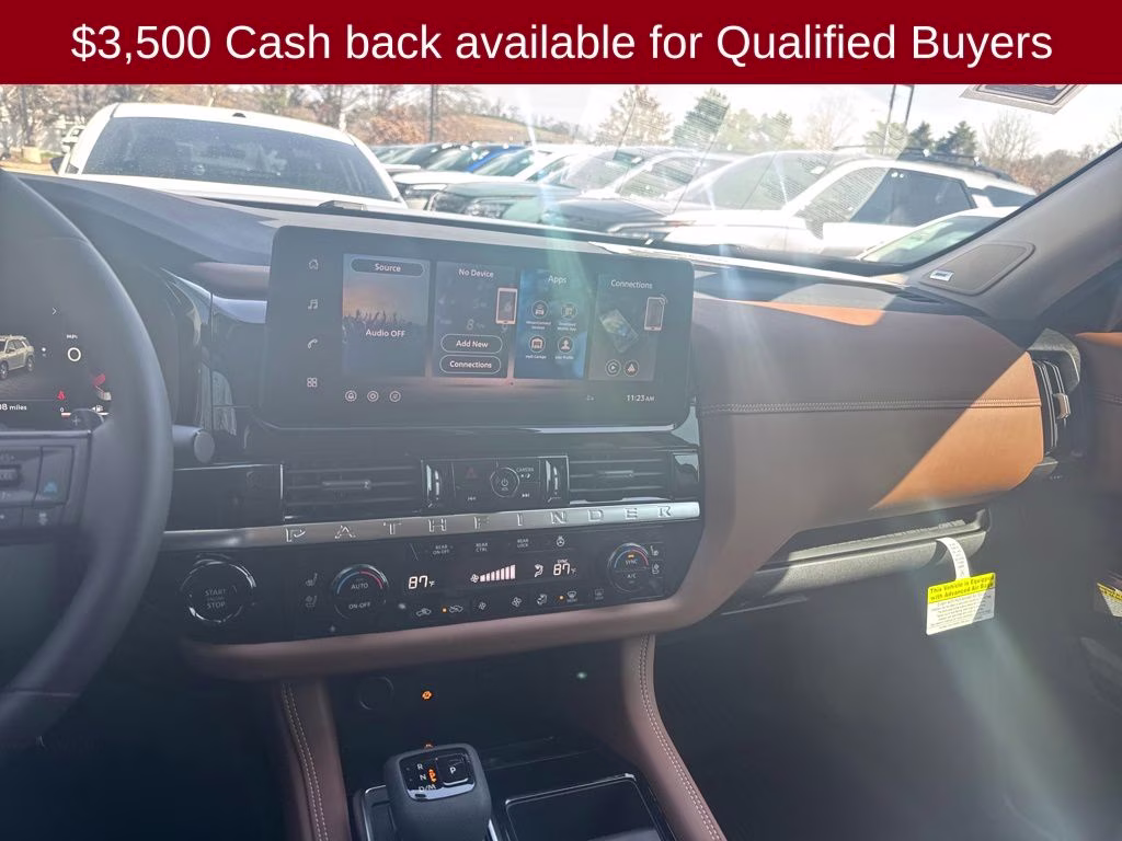 2026 Boulder Gray Pearl Nissan Pathfinder Platinum FWD SUV