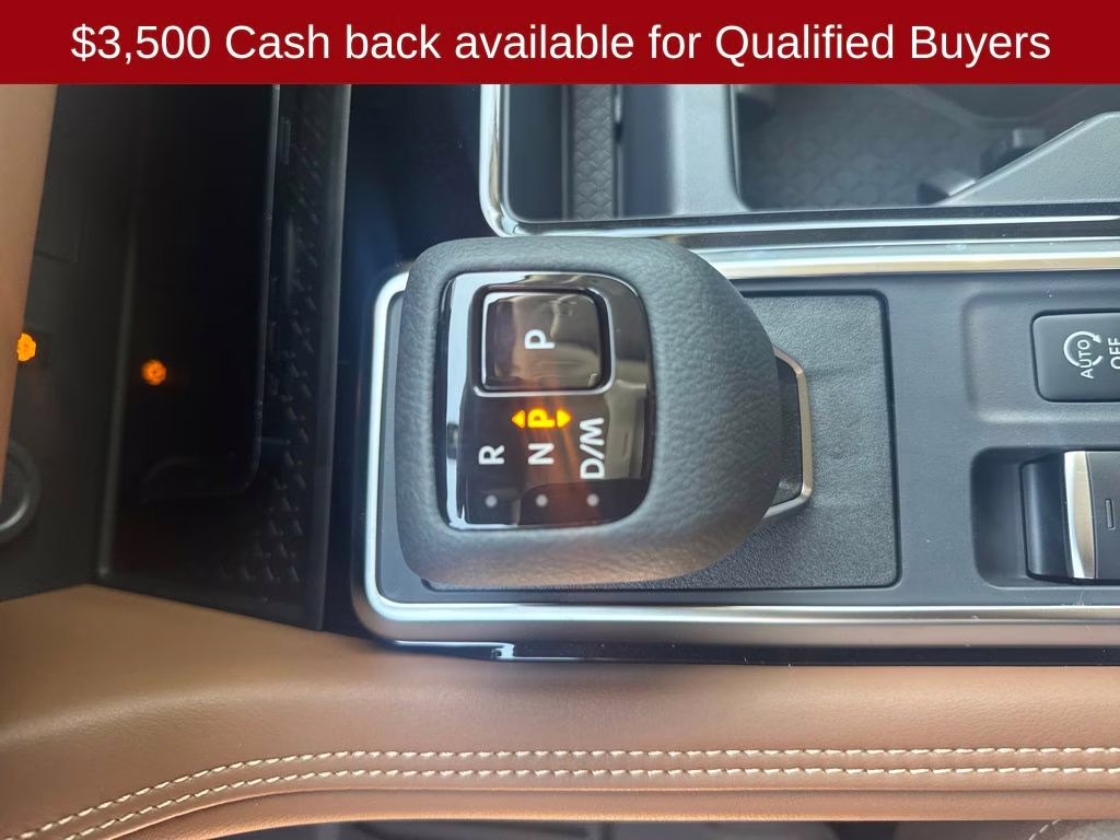 2026 Boulder Gray Pearl Nissan Pathfinder Platinum FWD SUV