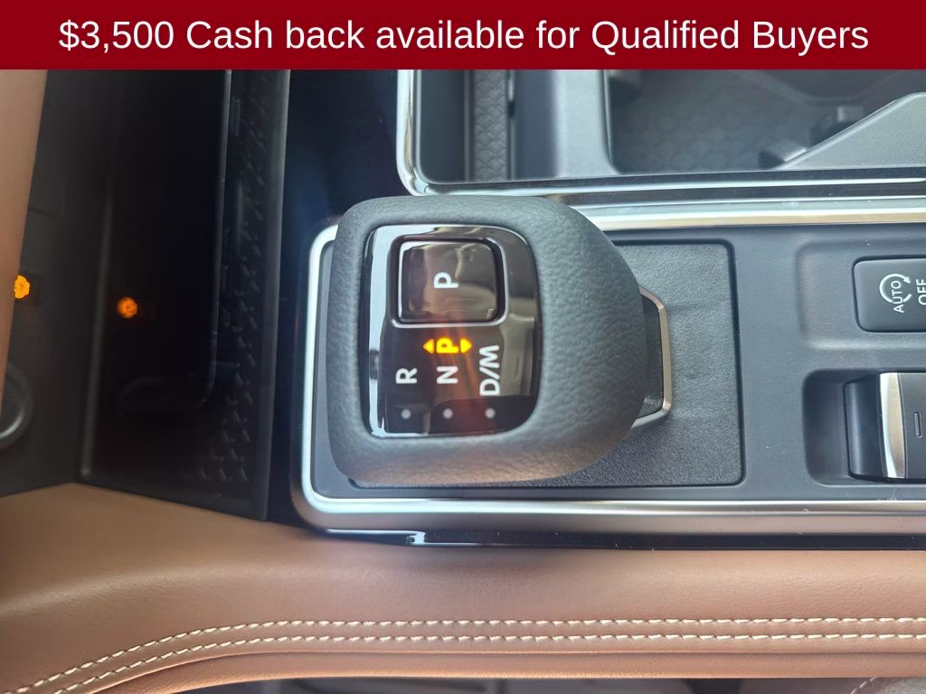 2026 Boulder Gray Pearl Nissan Pathfinder Platinum FWD SUV
