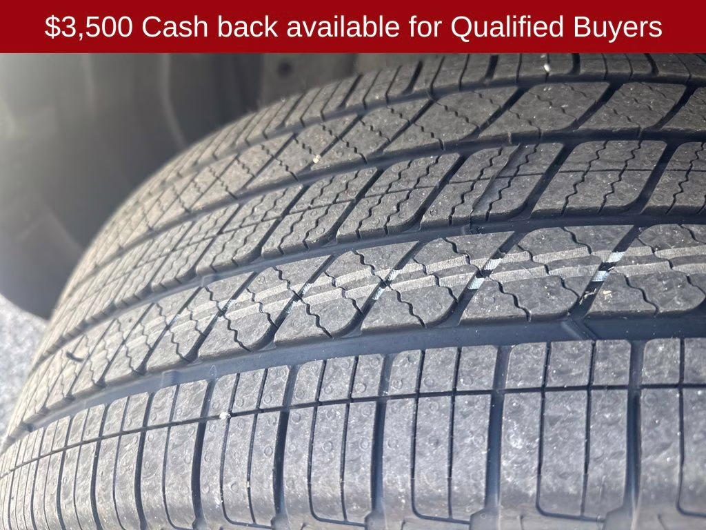 2026 Boulder Gray Pearl Nissan Pathfinder Platinum FWD SUV