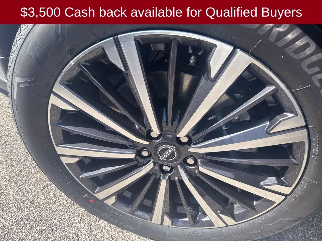 2026 Boulder Gray Pearl Nissan Pathfinder Platinum FWD SUV