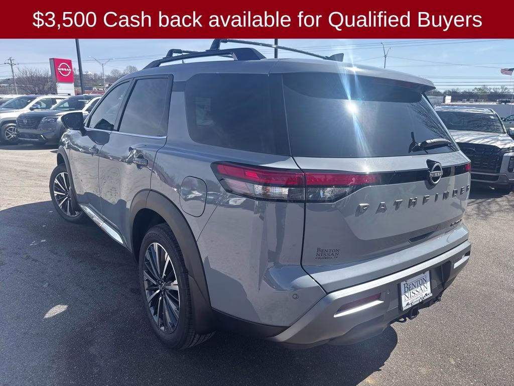 2026 Boulder Gray Pearl Nissan Pathfinder Platinum FWD SUV