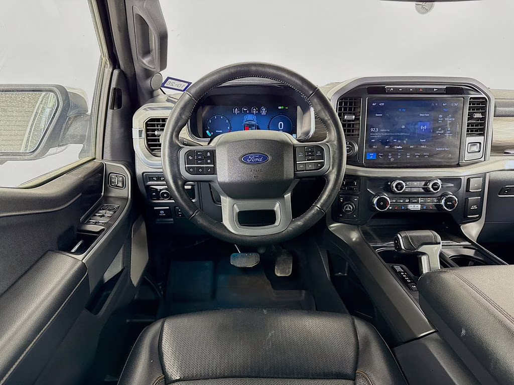 2024 Oxford White Ford F-150 Lariat 4X4 Truck