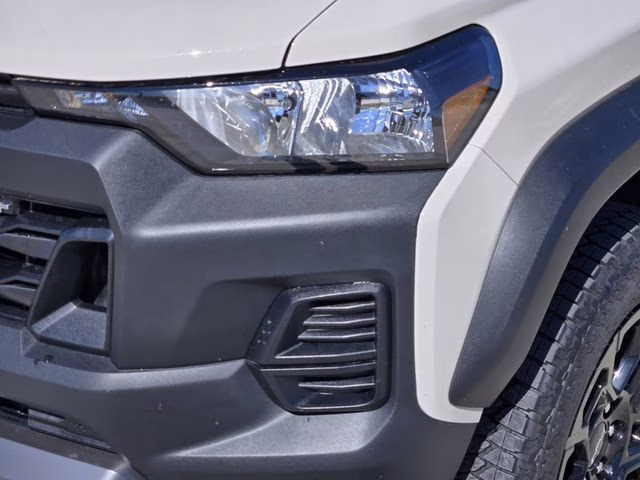 2026 White Sands Chevrolet Colorado Trail Boss 4X4 Truck