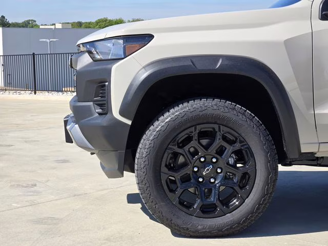 2026 White Sands Chevrolet Colorado Trail Boss 4X4 Truck