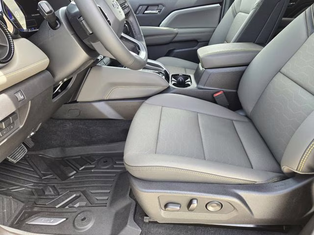 2026 White Sands Chevrolet Colorado ZR2 4X4 Truck