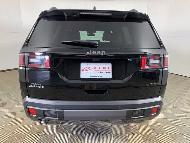 2026 Diamond Black Crystal Pearlcoat Jeep Cherokee Limited 4X4 SUV