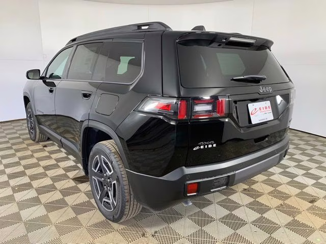 2026 Diamond Black Crystal Pearlcoat Jeep Cherokee Limited 4X4 SUV