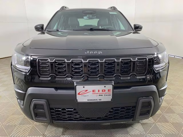 2026 Diamond Black Crystal Pearlcoat Jeep Cherokee Limited 4X4 SUV