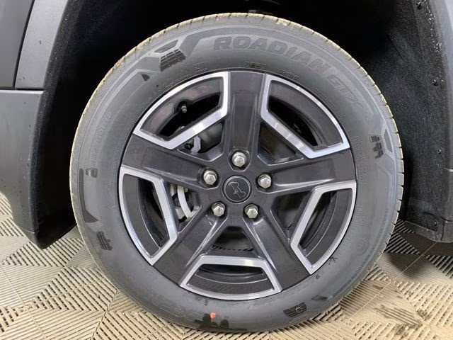2026 Diamond Black Crystal Pearlcoat Jeep Cherokee Limited 4X4 SUV