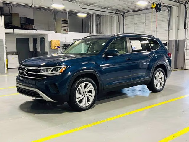 2022 Blue Volkswagen Atlas 3.6L V6 SE w/Technology AWD SUV