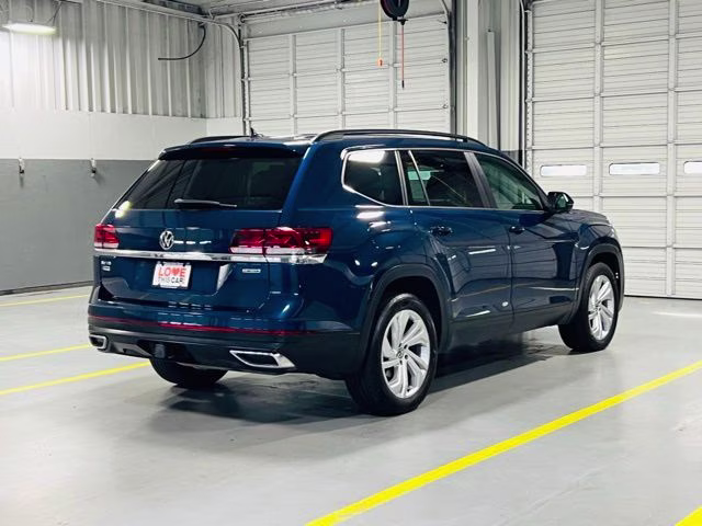 2022 Blue Volkswagen Atlas 3.6L V6 SE w/Technology AWD SUV