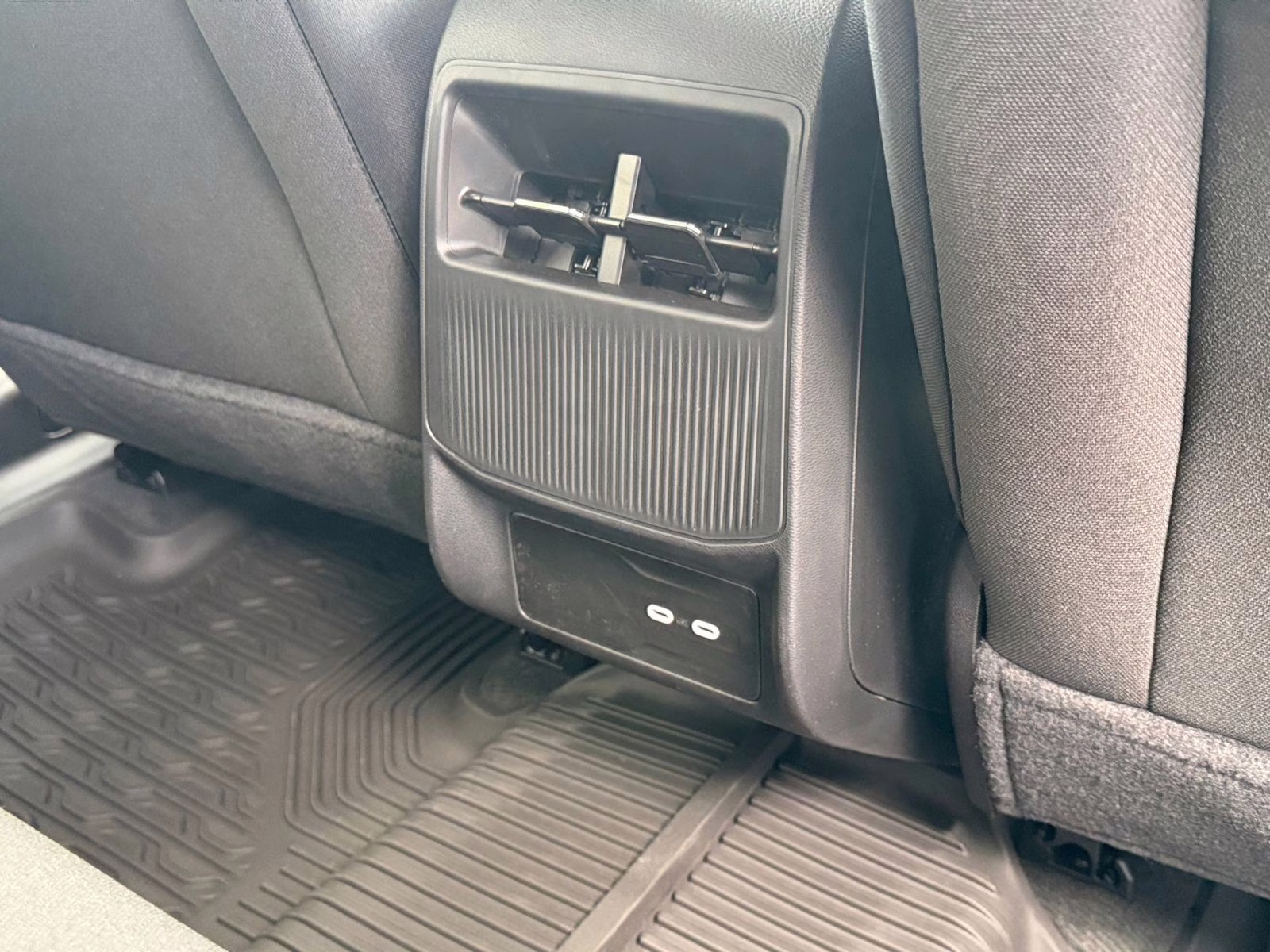 2026 Red Hot Pearlcoat Jeep Cherokee Laredo 4X4 SUV