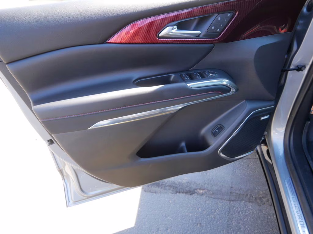 2025 Gray Chevrolet Traverse RS AWD SUV