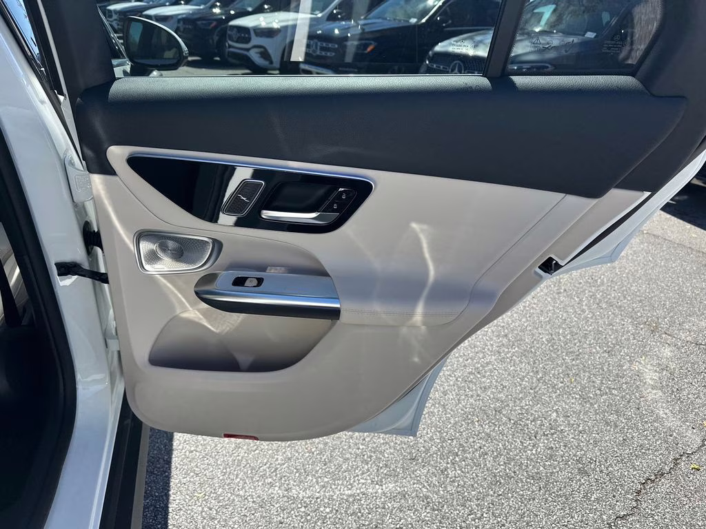 2026 105/149white Mercedes-Benz GLC GLC 300 AWD SUV