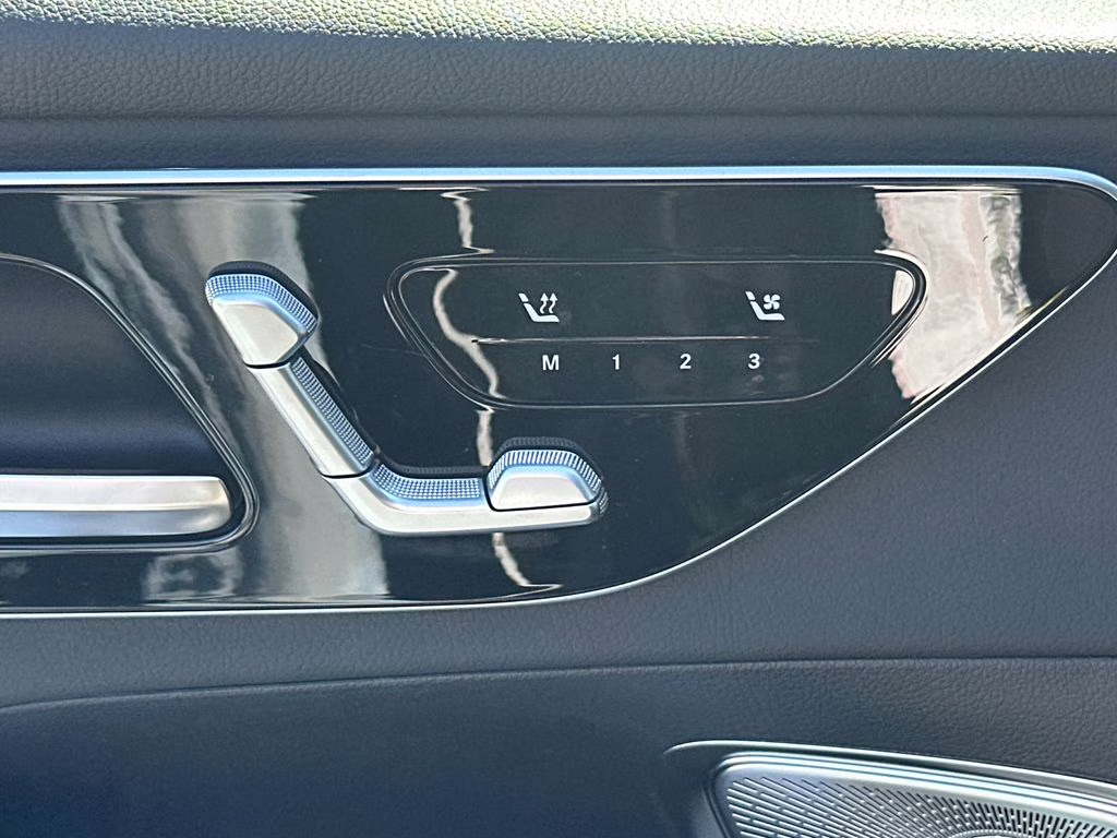 2026 101/040black Mercedes-Benz GLC GLC 300 AWD SUV