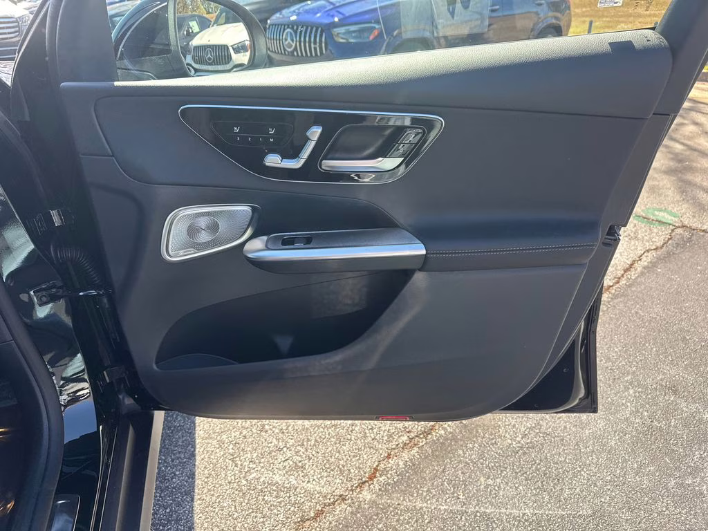 2026 101/040black Mercedes-Benz GLC GLC 300 AWD SUV