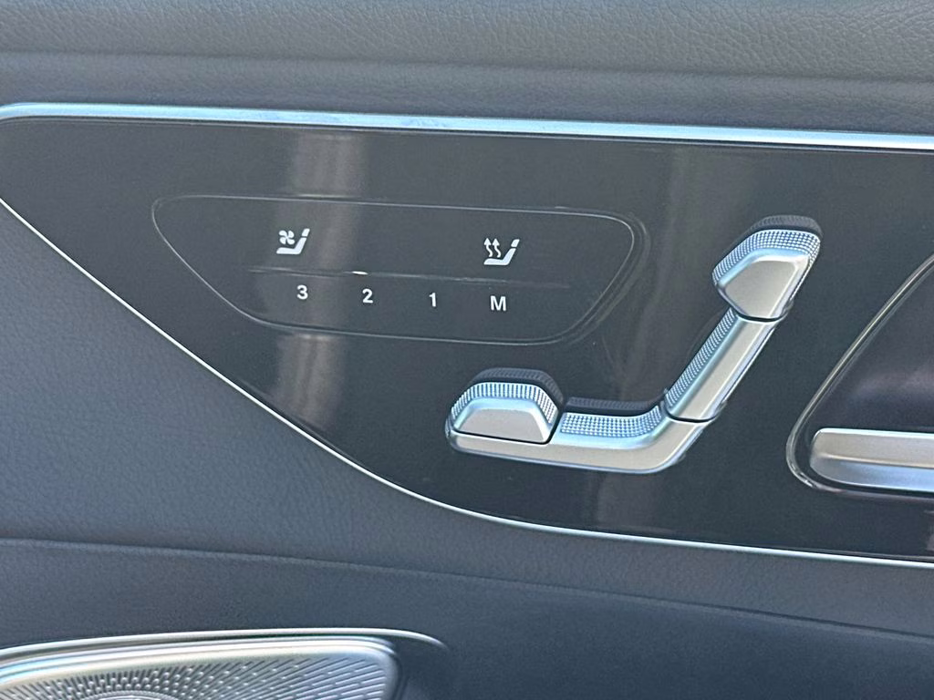 2026 101/040black Mercedes-Benz GLC GLC 300 AWD SUV