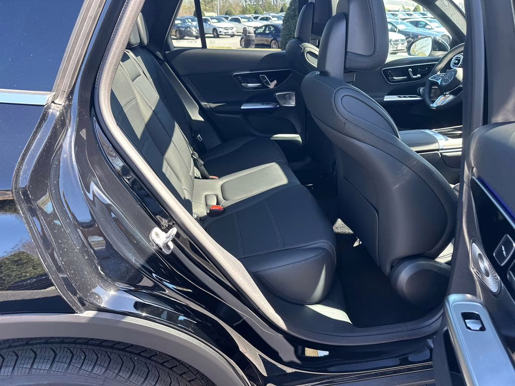 2026 101/040black Mercedes-Benz GLC GLC 300 AWD SUV