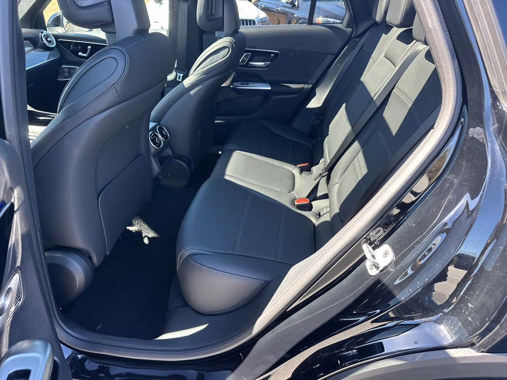 2026 101/040black Mercedes-Benz GLC GLC 300 AWD SUV