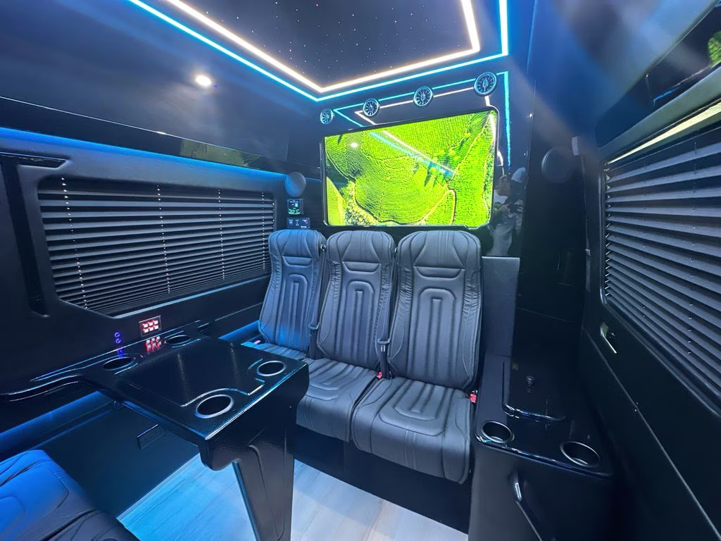 2026 Obsidian Mercedes-Benz Sprinter 3500XD Cargo 170 WB RWD Van
