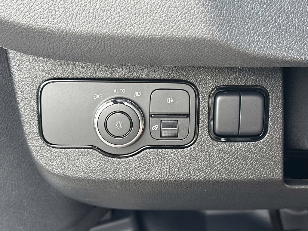 2026 Arctic Mercedes-Benz Sprinter 2500 Cargo 170 WB RWD Van