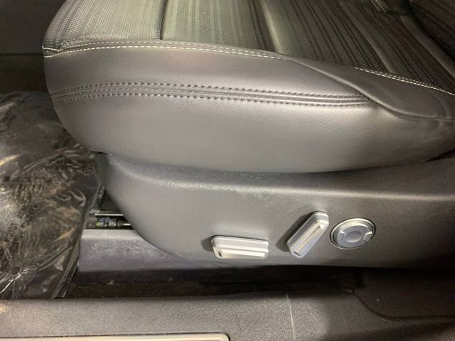 2024 White Platinum Metallic Tri-Coat Lincoln Nautilus Reserve AWD SUV