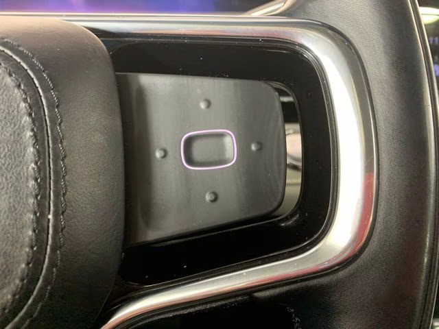 2024 White Platinum Metallic Tri-Coat Lincoln Nautilus Reserve AWD SUV