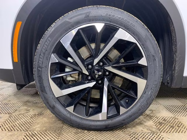 2024 White Diamond Mitsubishi Outlander SE AWD SUV