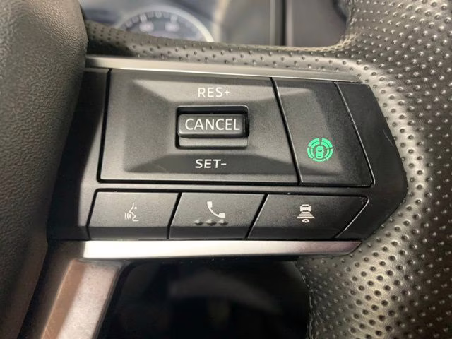 2024 White Diamond Mitsubishi Outlander SE AWD SUV