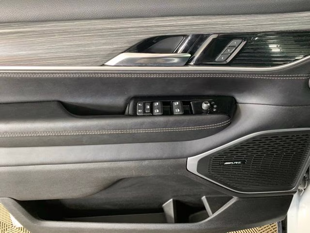 2024 Bright White Clearcoat Jeep Wagoneer Series II 4X4 SUV