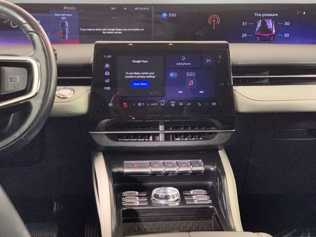 2024 White Platinum Metallic Tri-Coat Lincoln Nautilus Reserve AWD SUV