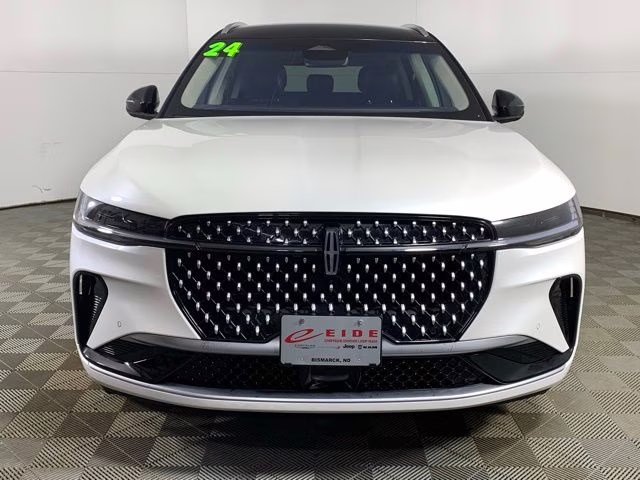 2024 White Platinum Metallic Tri-Coat Lincoln Nautilus Reserve AWD SUV