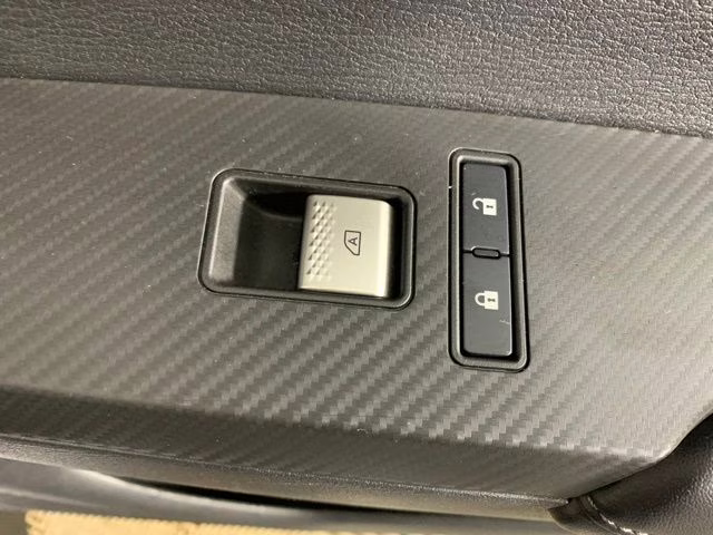 2024 White Diamond Mitsubishi Outlander SE AWD SUV