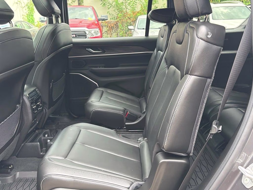 2026 Baltic Gray Metallic Clearcoat Jeep Grand Cherokee L Limited 4X4 SUV