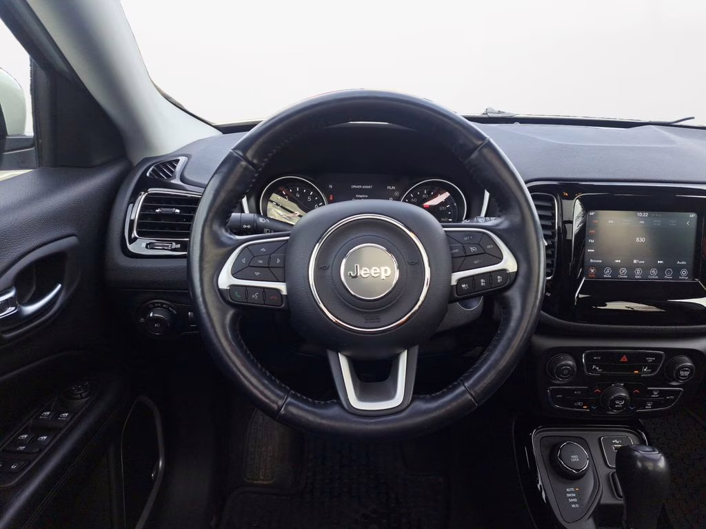 2021 White Clearcoat Jeep Compass Altitude w/Driver Assistance & Sun & Sound Pkg 4X4 SUV