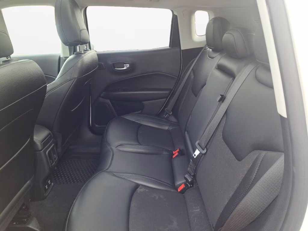 2021 White Clearcoat Jeep Compass Altitude w/Driver Assistance & Sun & Sound Pkg 4X4 SUV