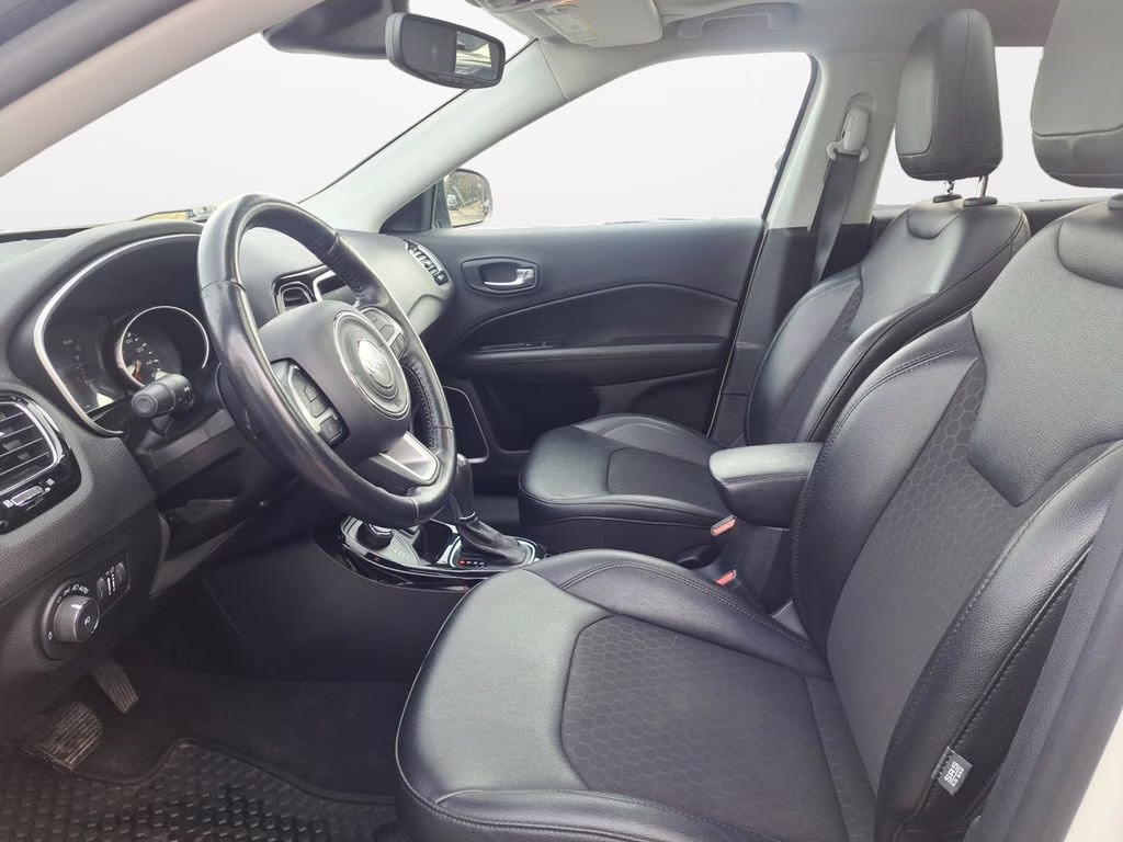 2021 White Clearcoat Jeep Compass Altitude w/Driver Assistance & Sun & Sound Pkg 4X4 SUV