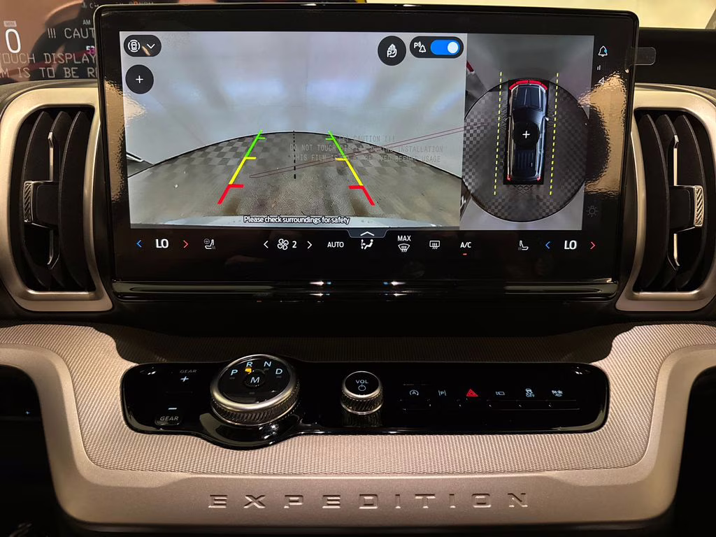 2026 Glacier Gray Metallic Tri-Coat Ford Expedition Active RWD SUV