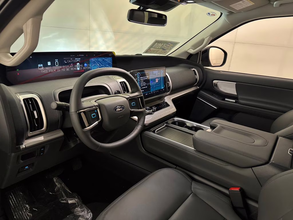 2026 Glacier Gray Metallic Tri-Coat Ford Expedition Active RWD SUV