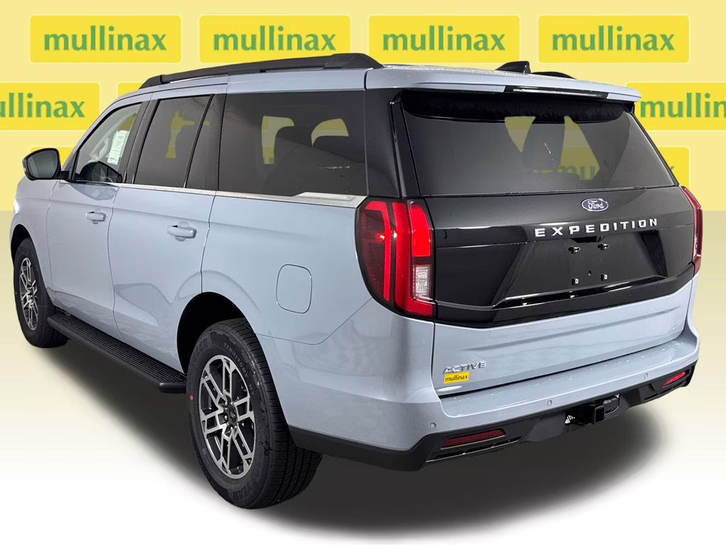 2026 Glacier Gray Metallic Tri-Coat Ford Expedition Active RWD SUV