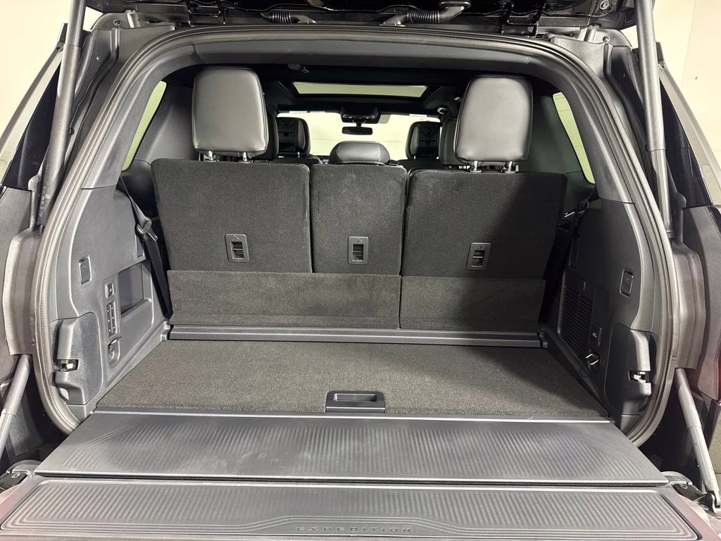 2026 Agate Black Metallic Ford Expedition Platinum 4X4 SUV