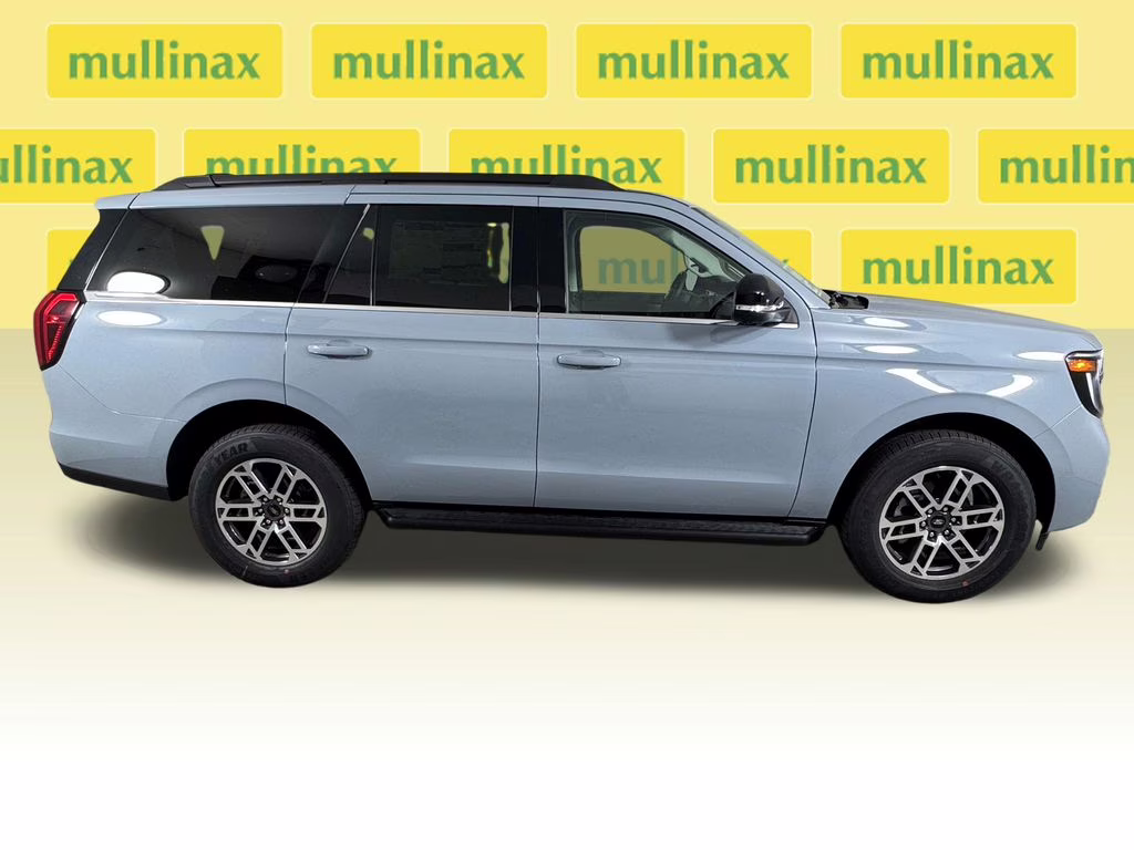 2026 Glacier Gray Metallic Tri-Coat Ford Expedition Active RWD SUV