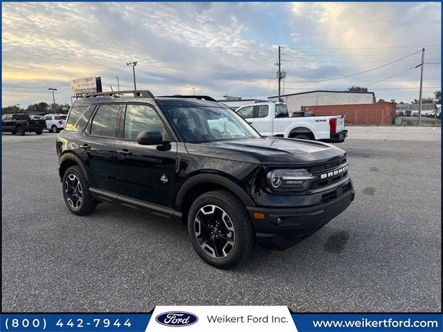 2024 Shadow Black Ford Bronco Sport Outer Banks 4X4 SUV