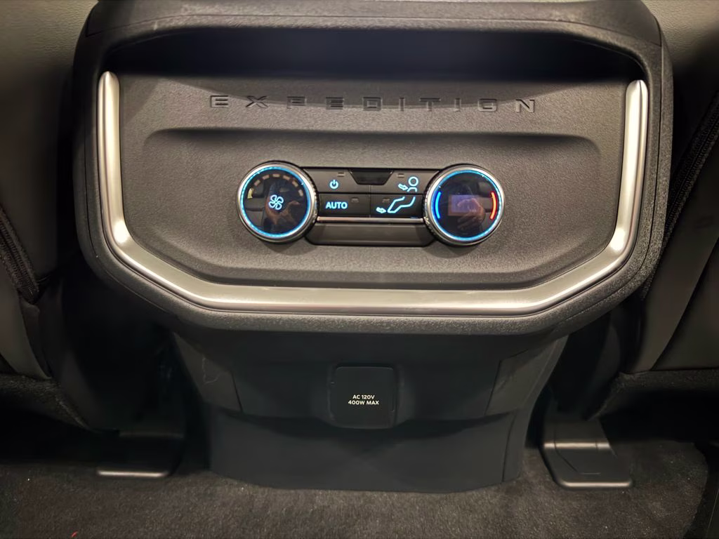 2026 Glacier Gray Metallic Tri-Coat Ford Expedition Active RWD SUV