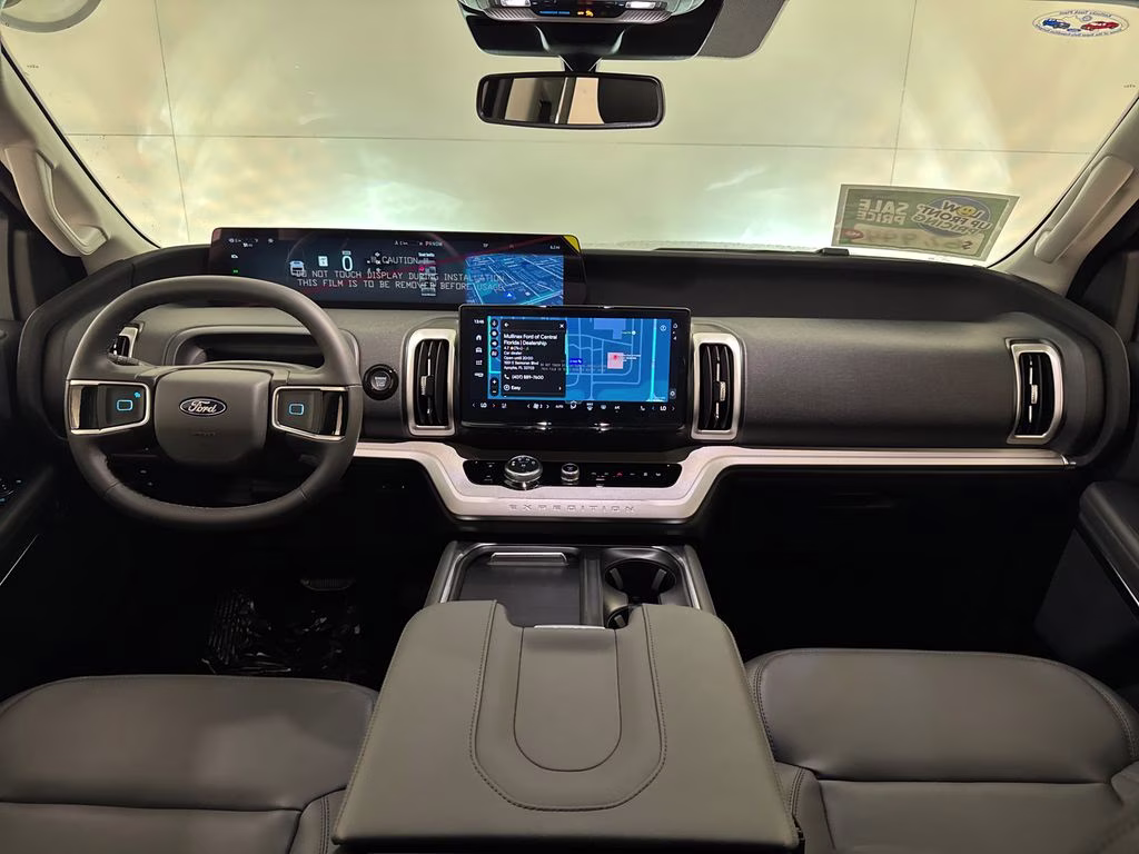 2026 Glacier Gray Metallic Tri-Coat Ford Expedition Active RWD SUV