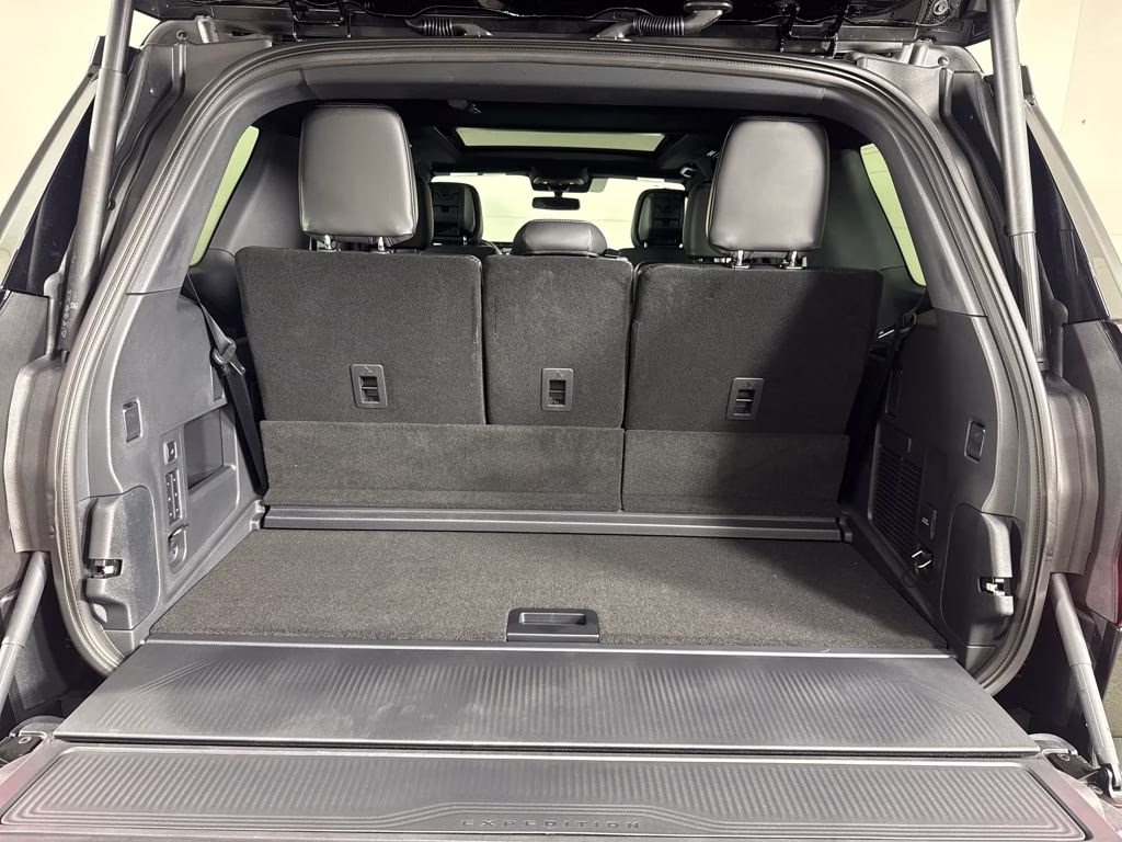 2026 Agate Black Metallic Ford Expedition Platinum 4X4 SUV